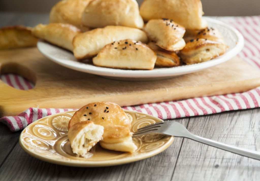 drożdżowe pierogi